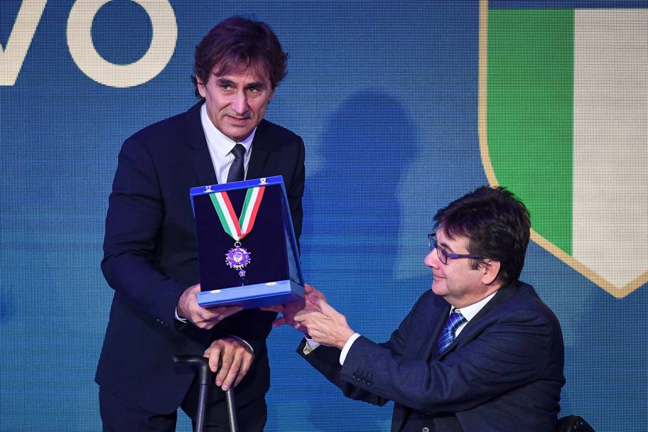 Alex Zanardi con il presidente del Comitato Italiano Paralimpico Luca Pancalli. Ansa